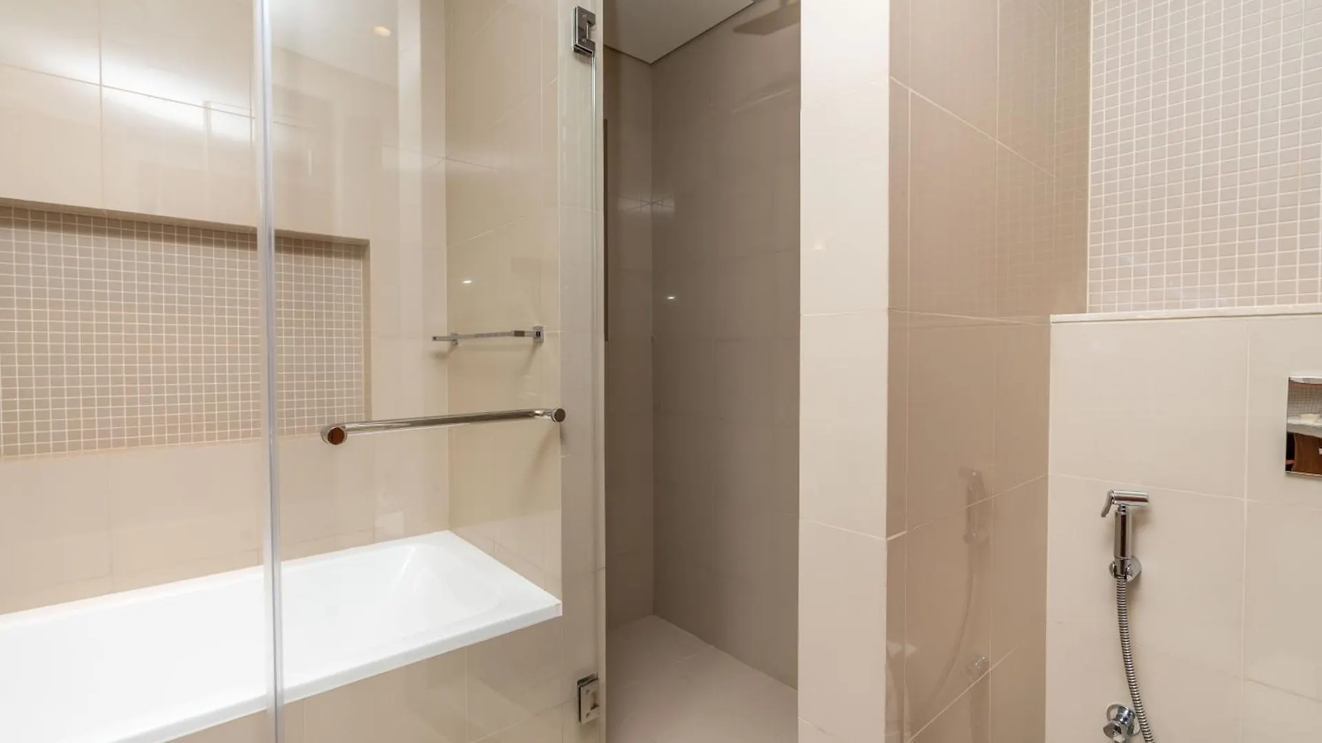 Lux Apt-Burj View Opp. Dxb Mall Dubaï